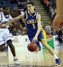 瓦拉内专访谈心理问题：展现脆弱的一面并不是软弱的表现（瓦拉内专访谈心理健康：坦露脆弱不等于软弱）