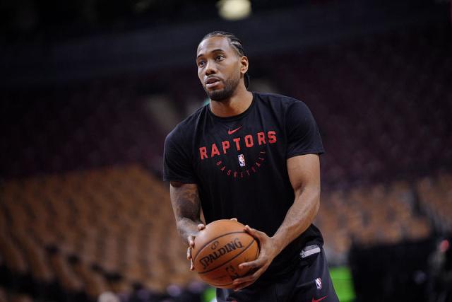 搞笑视频：足坛五大舞蹈排名，第一名猜猜看这是谁？（爆笑短片：盘点足坛五大神级舞步，冠军你绝对想不到！）