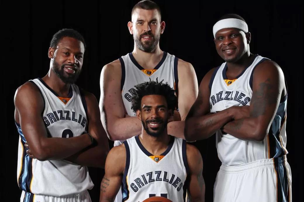 记者：浙江队计划在下周与青岛西海岸进行一场热身赛（记者：浙江队计划下周约战青岛西海岸进行热身赛）