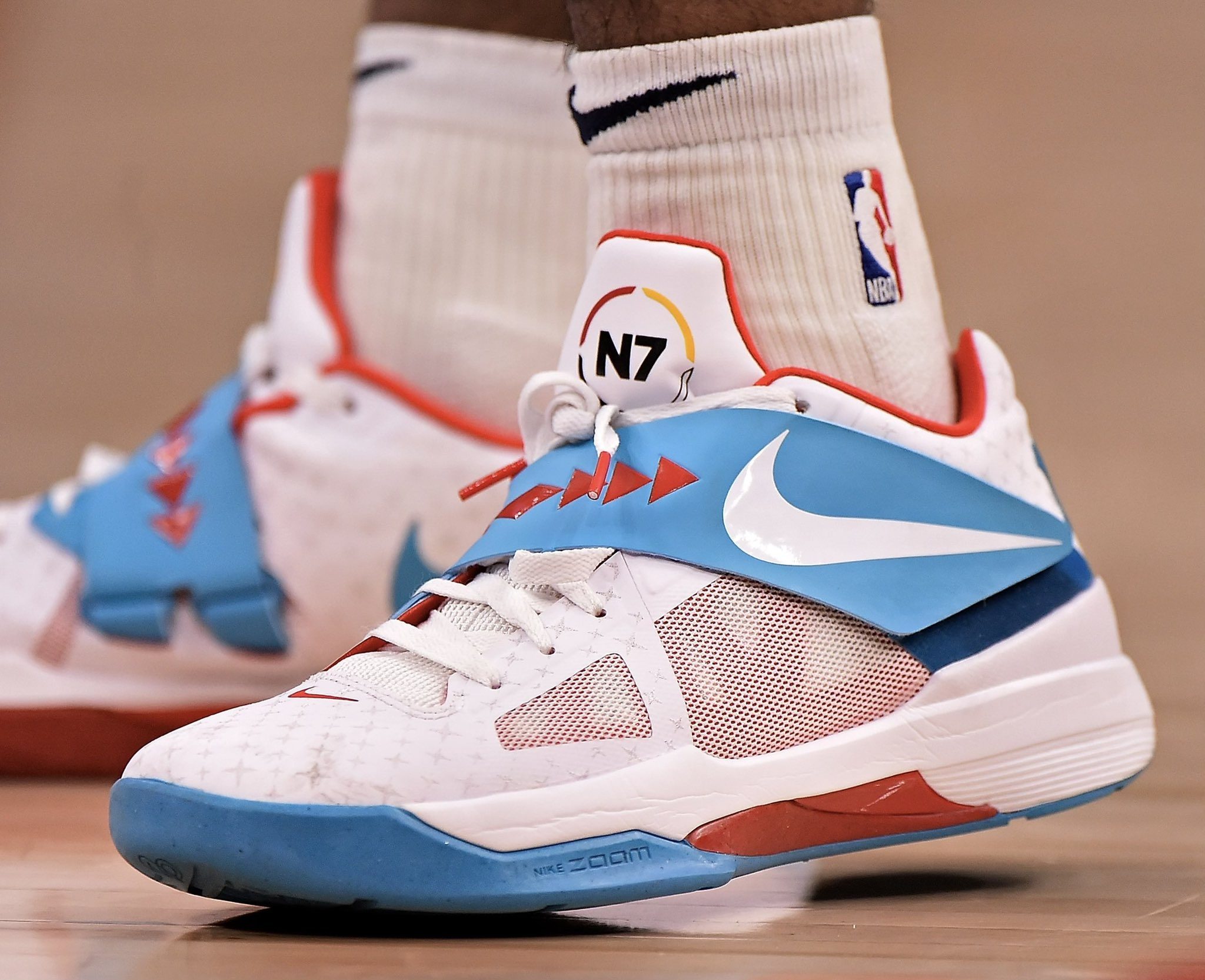 国乒8-4德国！王楚钦不满发挥，孙颖莎力拼每分，混双2人谈防弧！（国乒8-4击败德国！王楚钦自评发挥欠佳，孙颖莎每分必争，混双组合谈防弧圈）