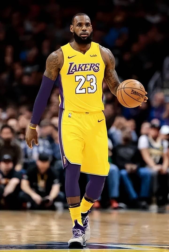 官方：巴萨助教索尔格和德拉富恩特因染红均被禁赛两场（官方通报：巴萨助教索尔格、德拉富恩特因红牌各被停赛两场）